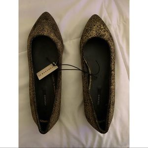 Never worn Forever 21 flats